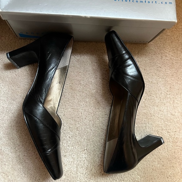 Caress’s Great Condition Black Leather Heels - Picture 3 of 6